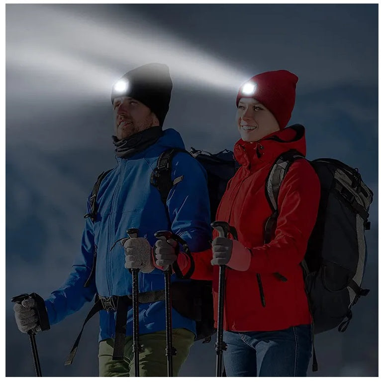 CampsBerg - Outdoor Beanie with Built-in LED